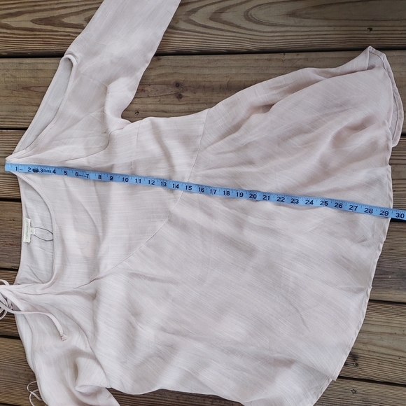 Crescent cold shoulder trapez tunic size Small - Picture 8 of 10